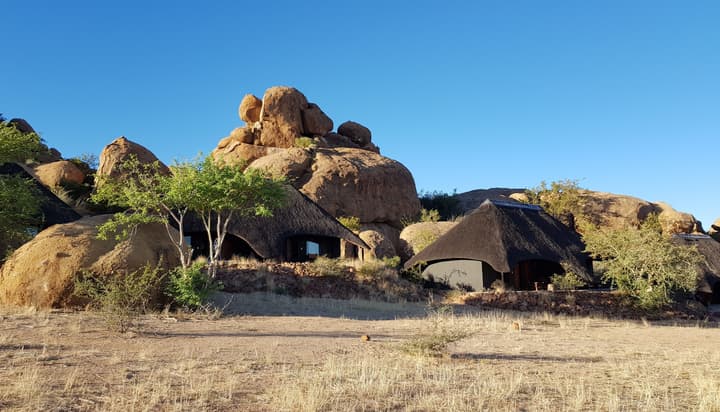 Ai Aiba - The Rockpainting Lodge