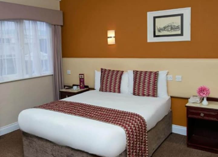 Eviston House Hotel