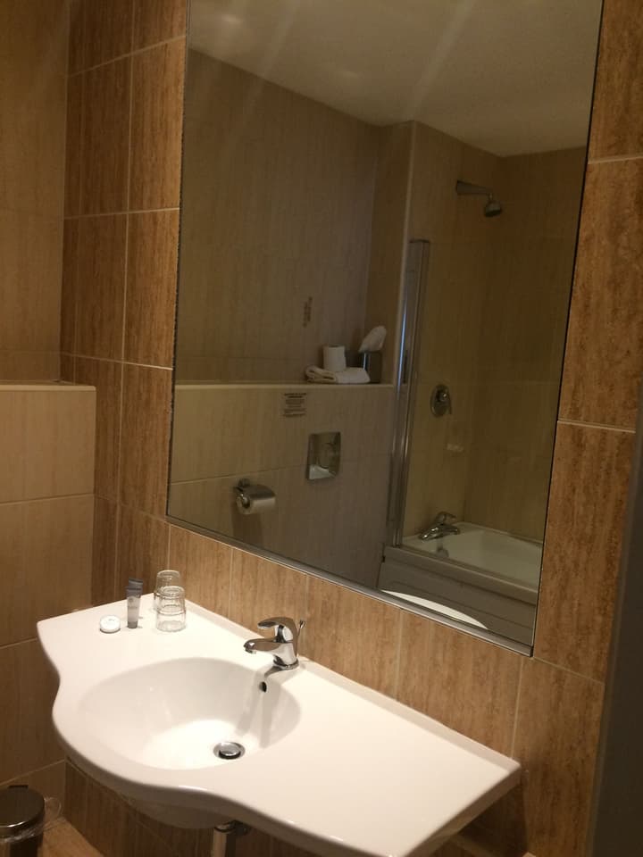 Eviston House Hotel