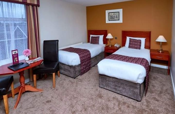 Eviston House Hotel