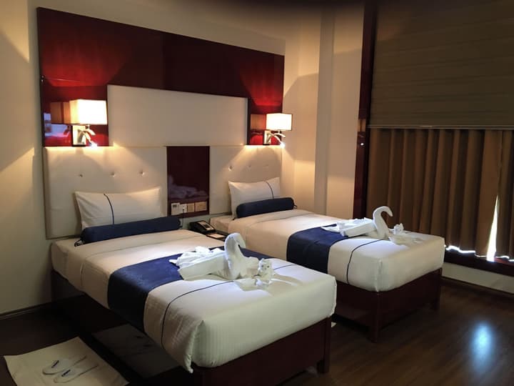 Golden Tulip Headington Ruwi