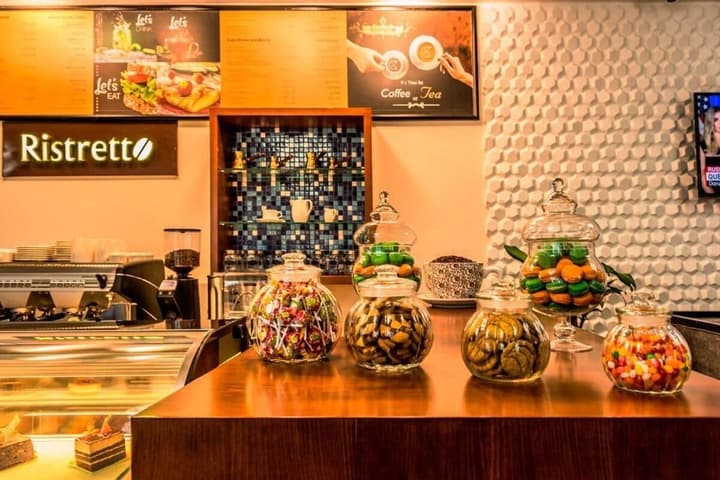 Golden Tulip Headington Ruwi