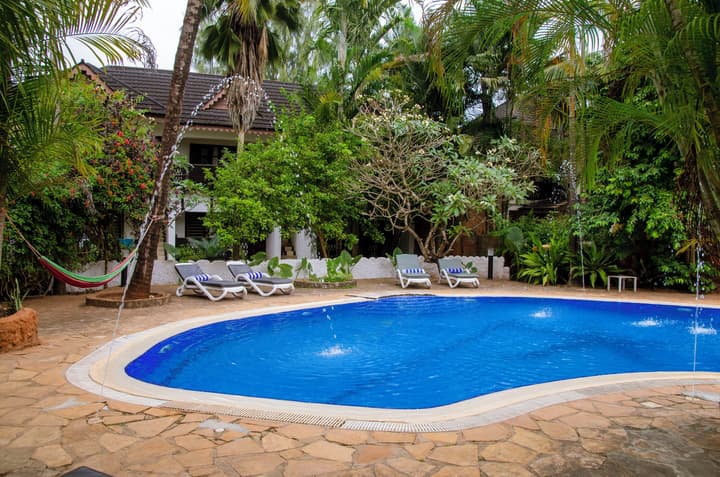 Langi Langi Beach Bungalows