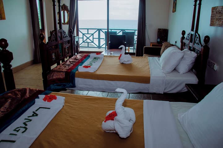 Langi Langi Beach Bungalows