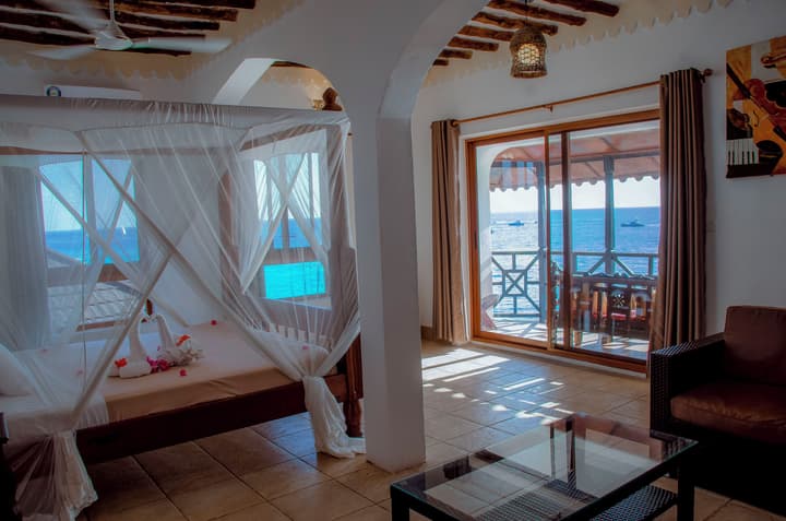 Langi Langi Beach Bungalows