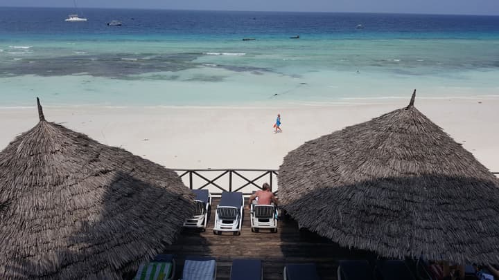 Langi Langi Beach Bungalows