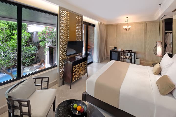 Jambuluwuk Oceano Seminyak Hotel