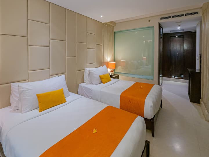 Jambuluwuk Oceano Seminyak Hotel