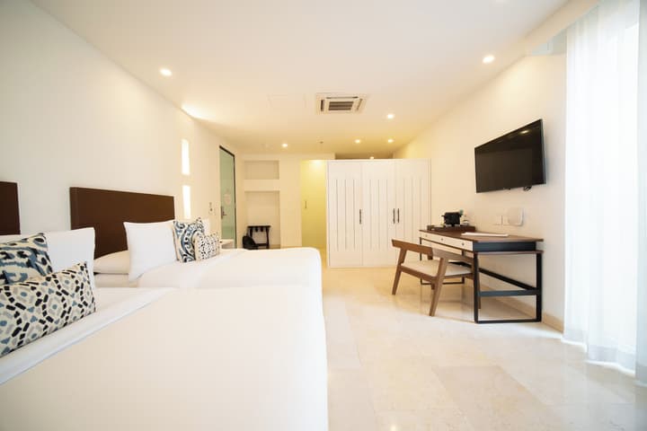Nacar Hotel Cartagena, Curio Collection by Hilton