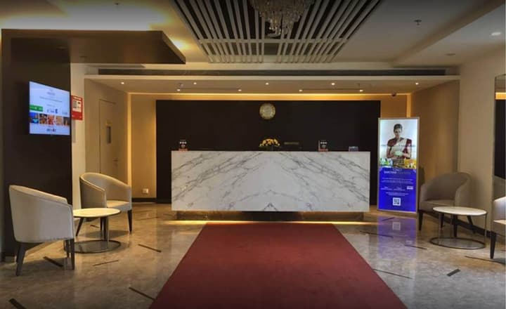 Deventure Sarovar Portico Kapashera