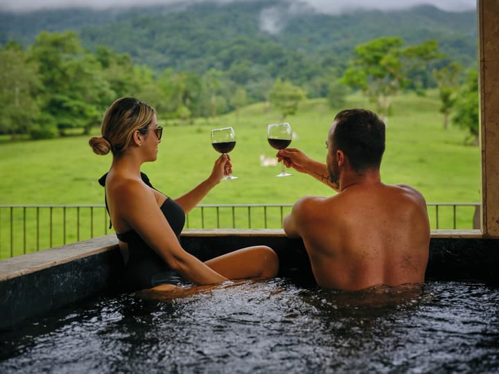 Paradise Hot Springs - Thermal Water & Volcano Views