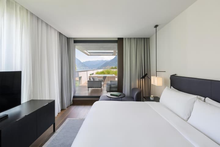 Hilton Lake Como