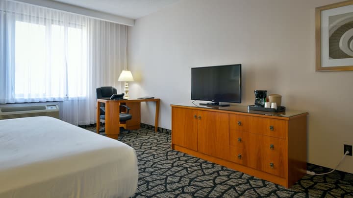 Empire Suites