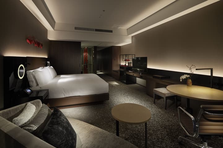 Conrad Osaka