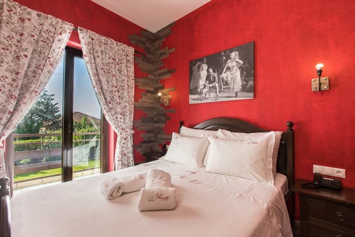 Theatro Hotel Odysseon