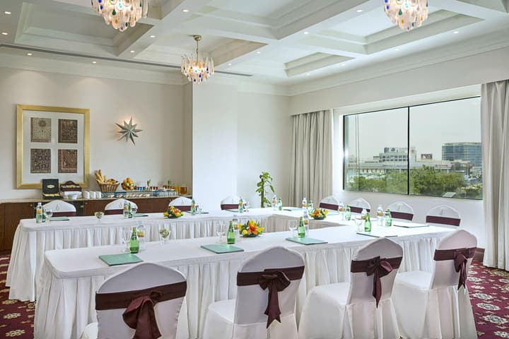 City Seasons Suites