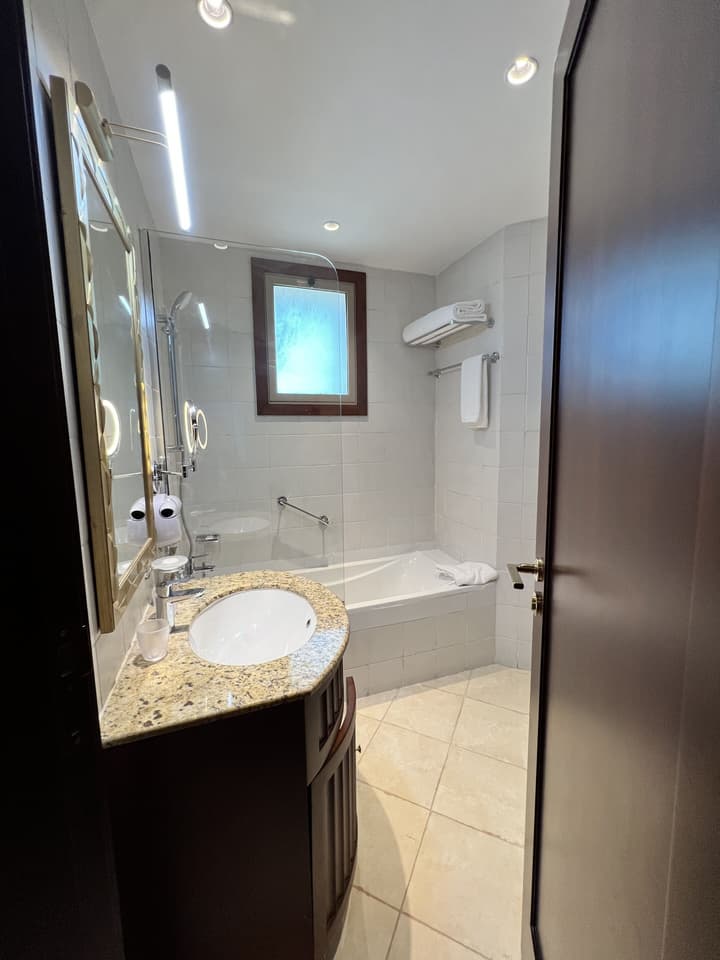 City Seasons Suites