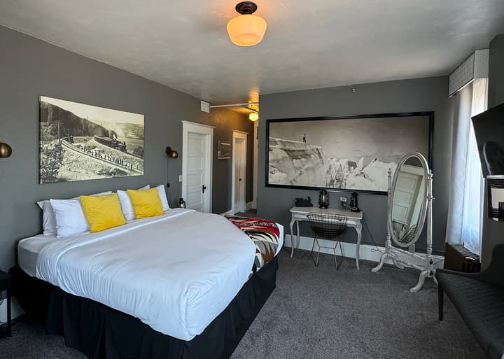 Hood River Hotel