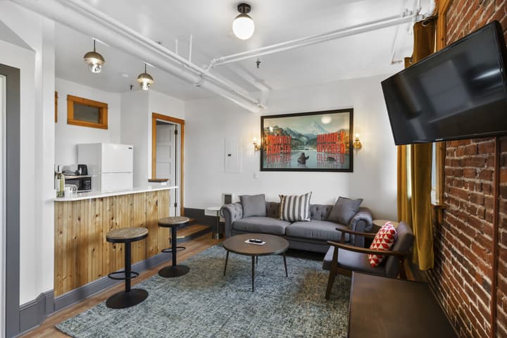 Hood River Hotel