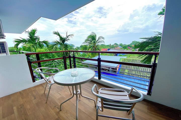 Aqua Resort Phuket - Near Beach and Chalong Pier