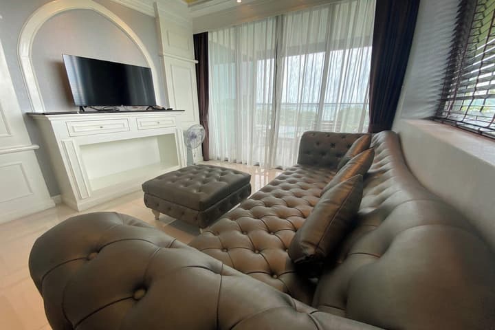 Aqua Resort Phuket - Near Beach and Chalong Pier