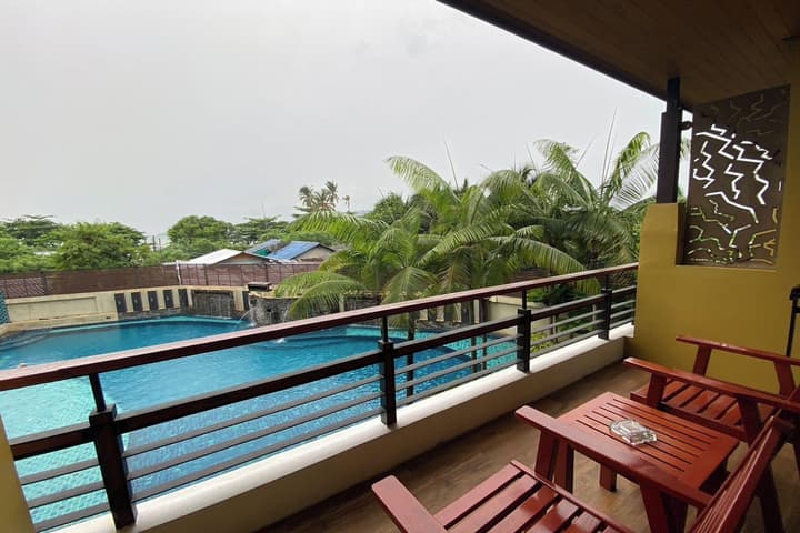 Aqua Resort Phuket - Near Beach and Chalong Pier