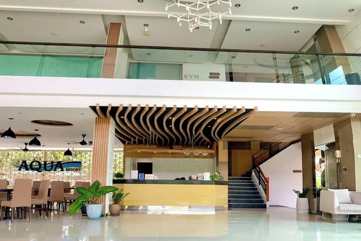 Aqua Resort Phuket - Near Beach and Chalong Pier