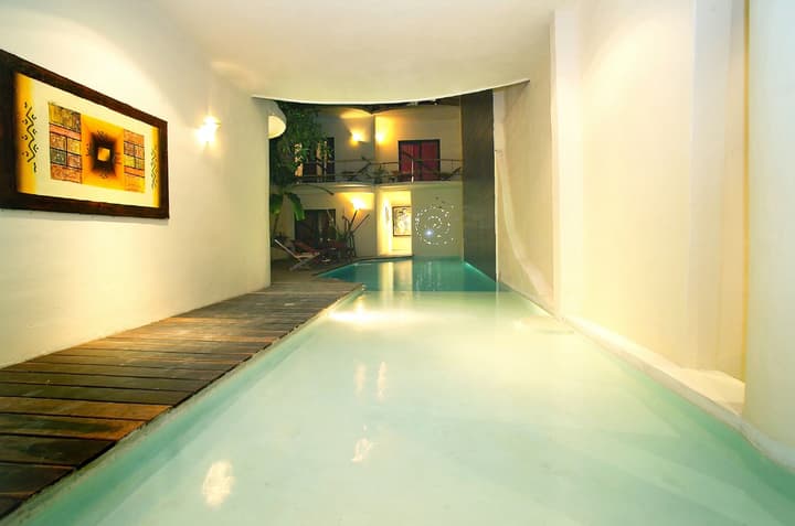 Kinbe Deluxe Boutique Hotel