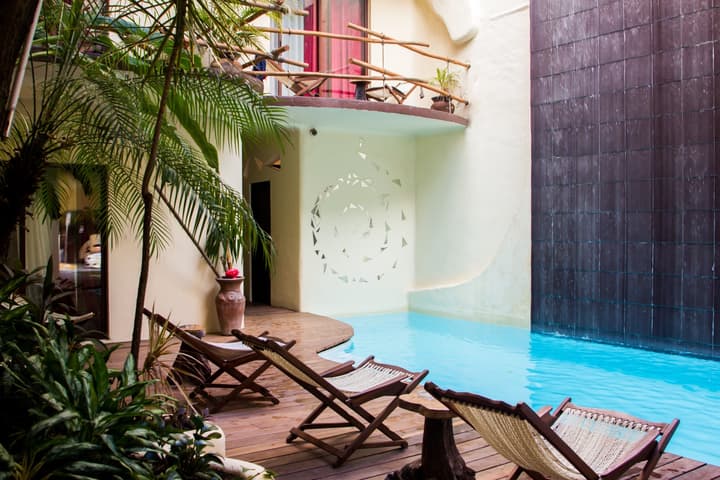 Kinbe Deluxe Boutique Hotel