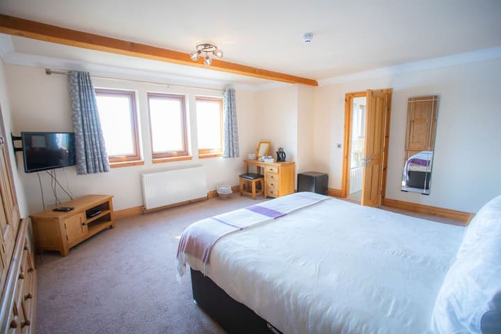 Redwood House Hotel