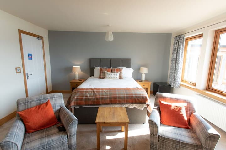 Redwood House Hotel