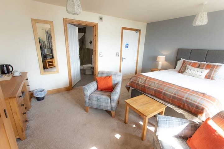 Redwood House Hotel