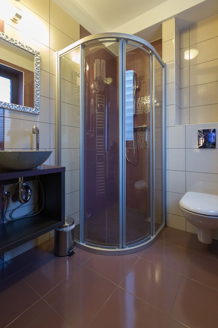 Log In Rooms