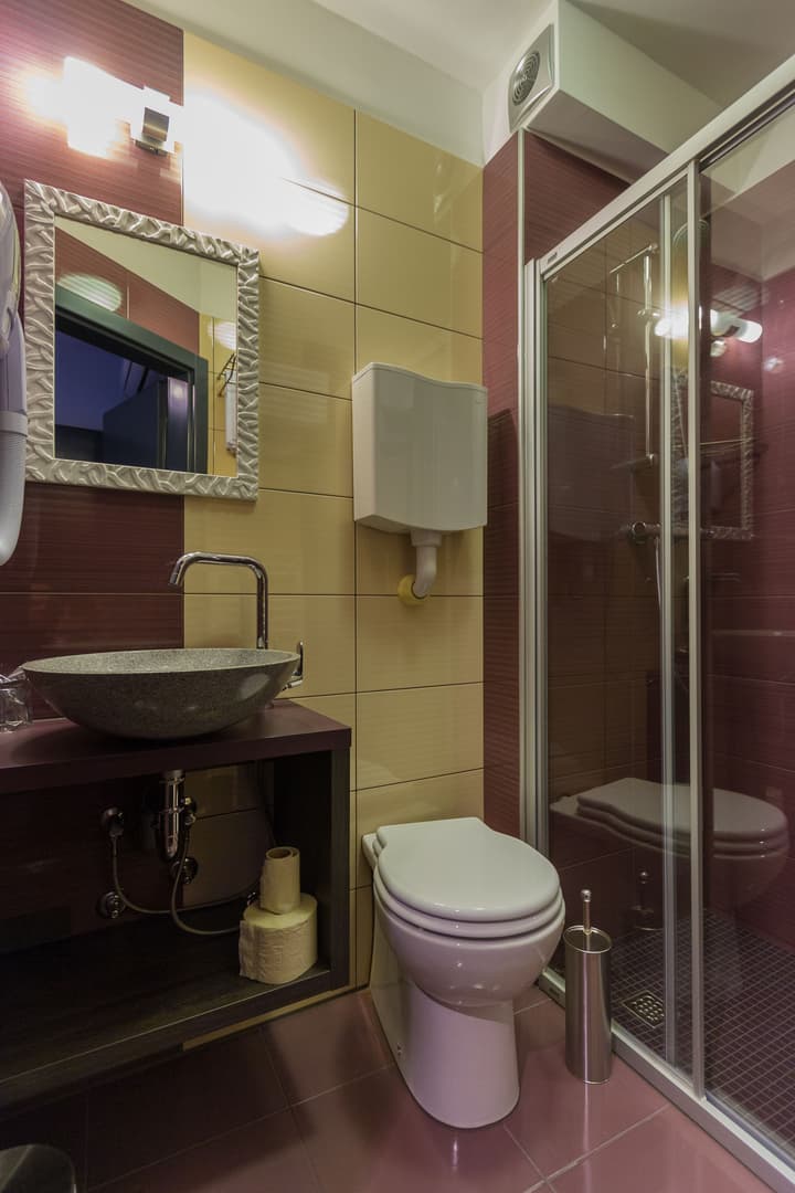 Log In Rooms
