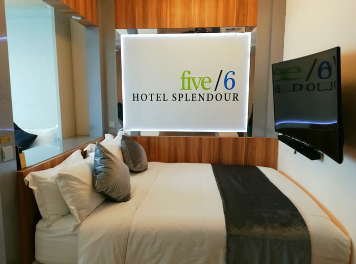 five6 Hotel Splendour