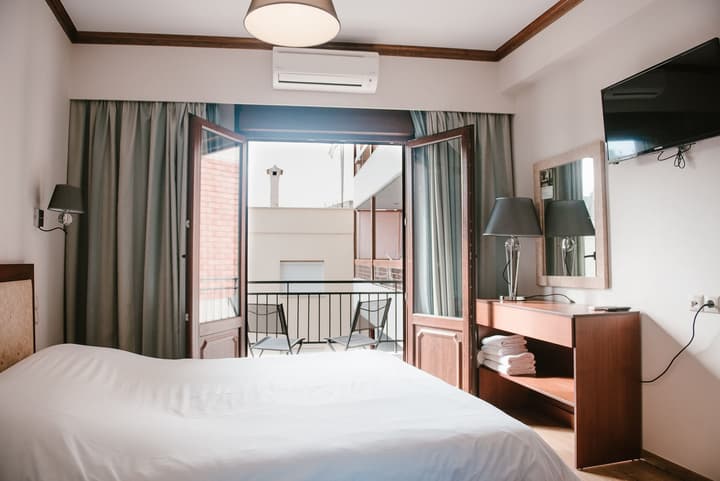 Kentrikon Hotel