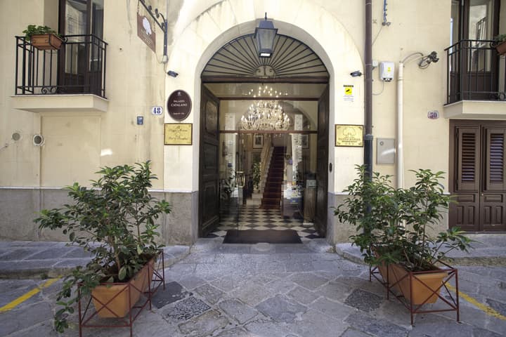 Al Piazza Marina B&B