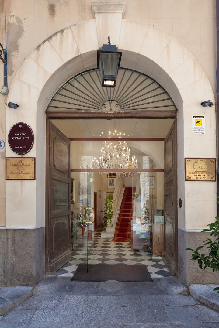 Al Piazza Marina B&B