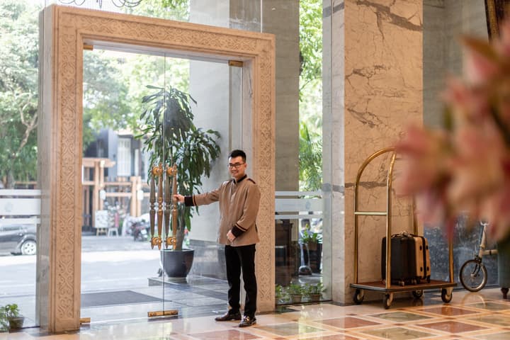 The Lapis Hotel
