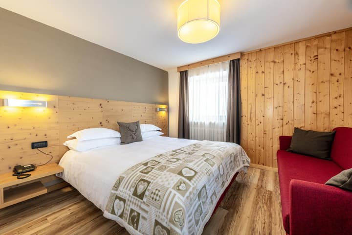 Hotel Col Di Lana