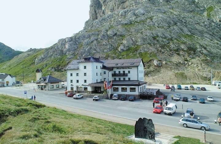Hotel Col Di Lana