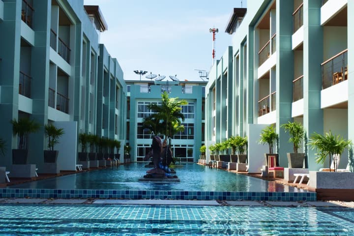 Phi Phi Harbour View Hotel