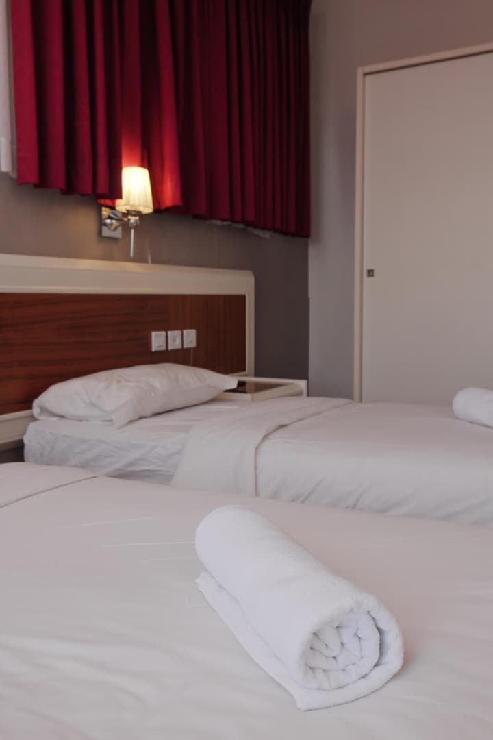 Tabar Hotel