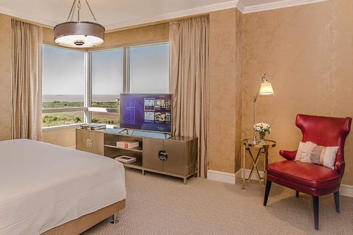 Alvear Icon Hotel