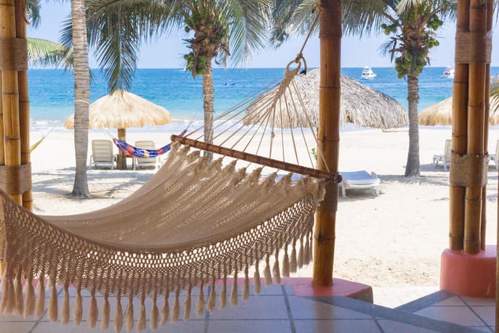 Punta Sal Suites & Bungalows Resort