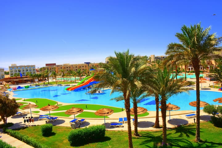 Royal Lagoons Resort & Aqua Park Families and Couples Only