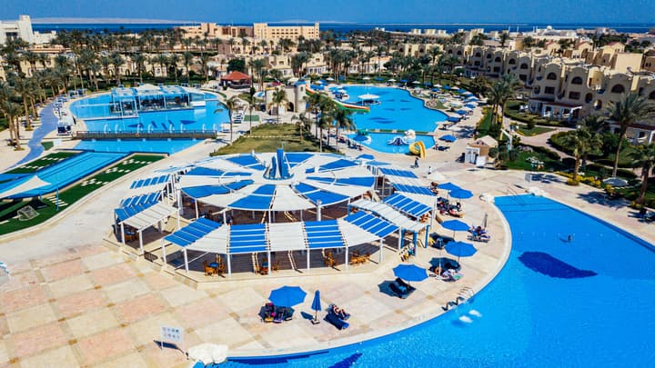 Royal Lagoons Resort & Aqua Park Families and Couples Only