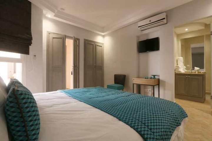 Riad Ayni