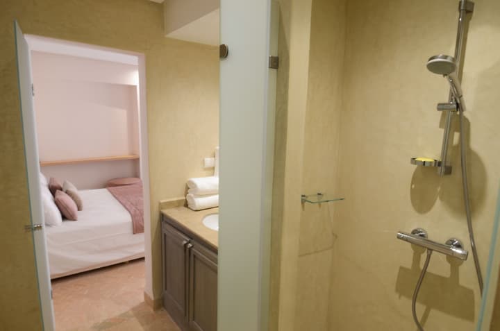 Riad Ayni