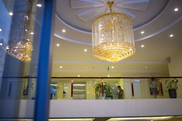 Freesia Hotel